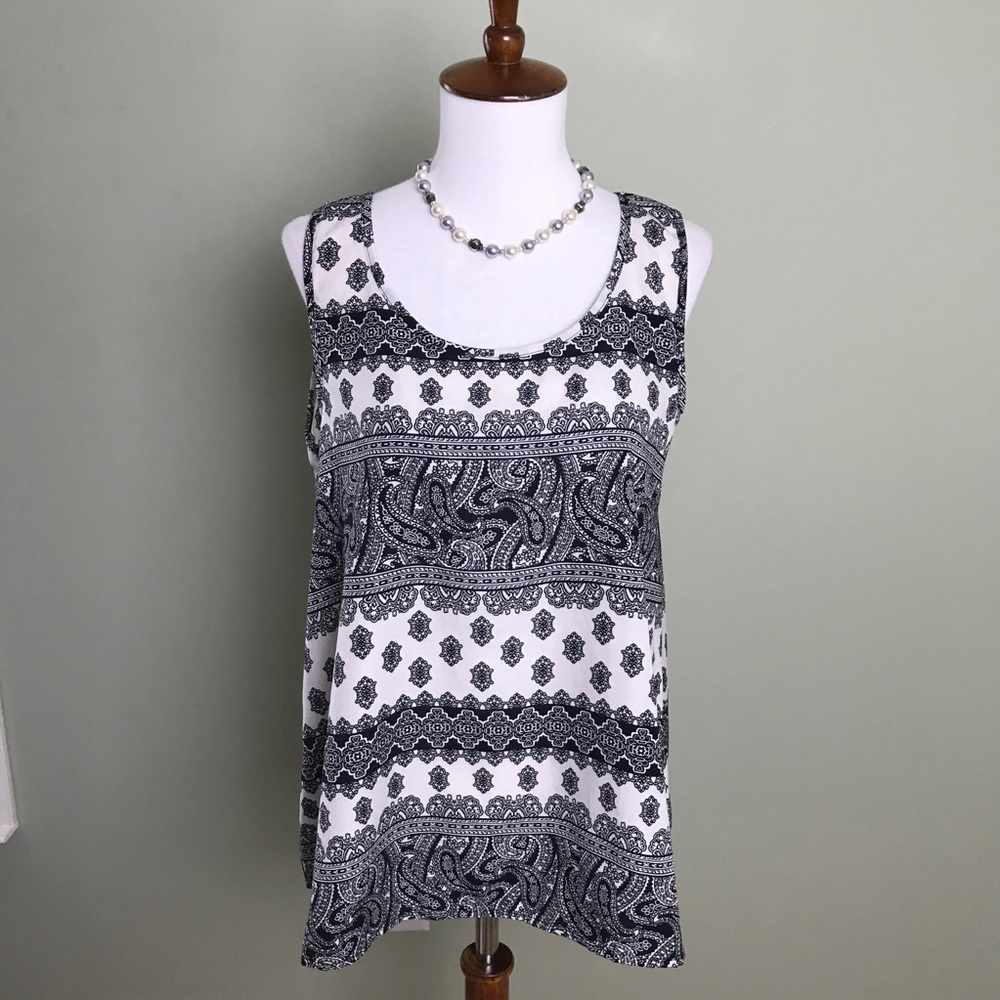 Pink Rose Black & White Tank, V-Neck Back